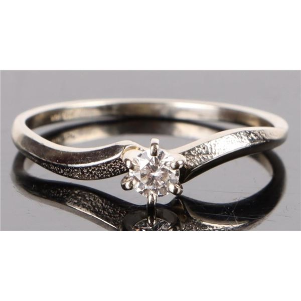 LADIES DIAMOND SOLITAIRE 10K YELLOW GOLD RING