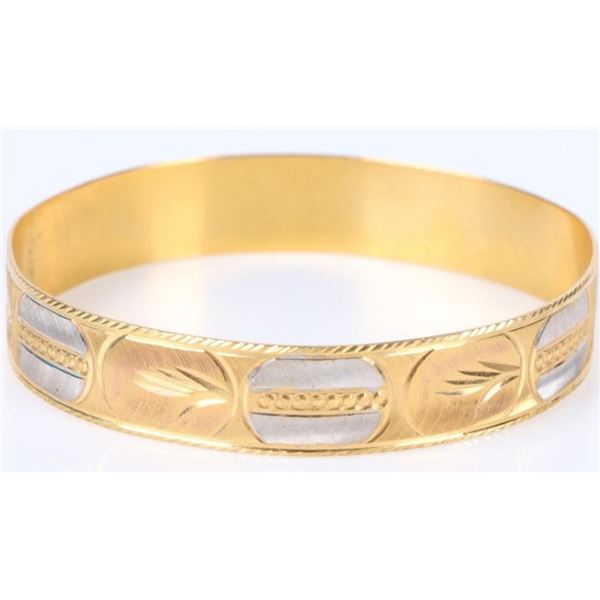 23K YELLOW GOLD ALTERNATING ENGRAVED LADIES BANGLE