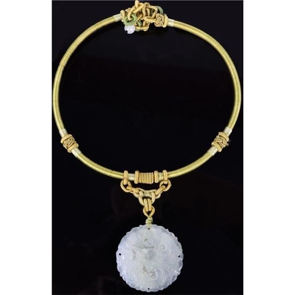 BEAUTIFUL ASIAN ENGRAVED NEPHRITE & JADE NECKLACE