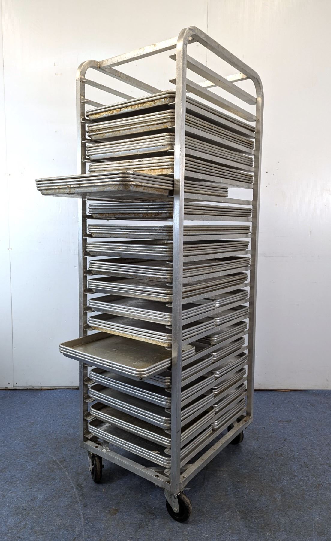 20 Slide Mobile Sheet Pan Rack With 38 Full & 48 Half Size Sheet Pans ...