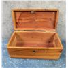 Image 2 : Lane Salesman Sample Cedar Chest
