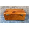Image 4 : Lane Salesman Sample Cedar Chest