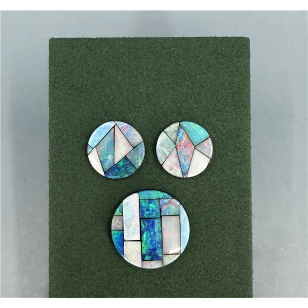 19.2ct of Inlaid Opal Cabochons