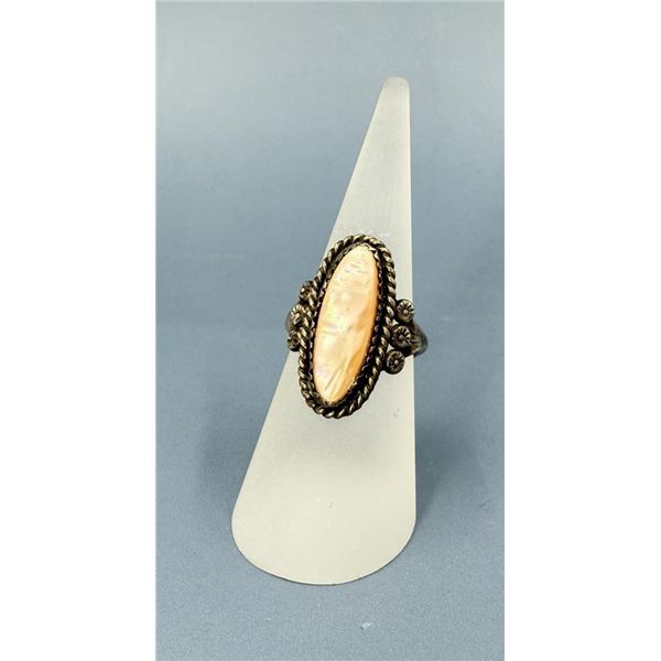 Navajo Sterling Mother of Pearl Ring