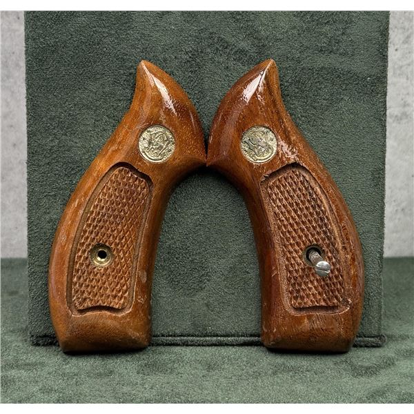 Factory Smith & Wesson J Frame Pistol Grips