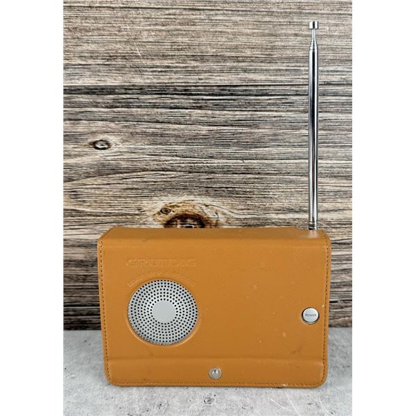 Grundig Porsche YB-P 2000 Radio