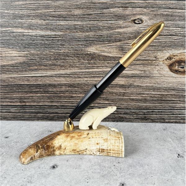 Alaskan Inuit Eskimo Polar Bear Pen Stand