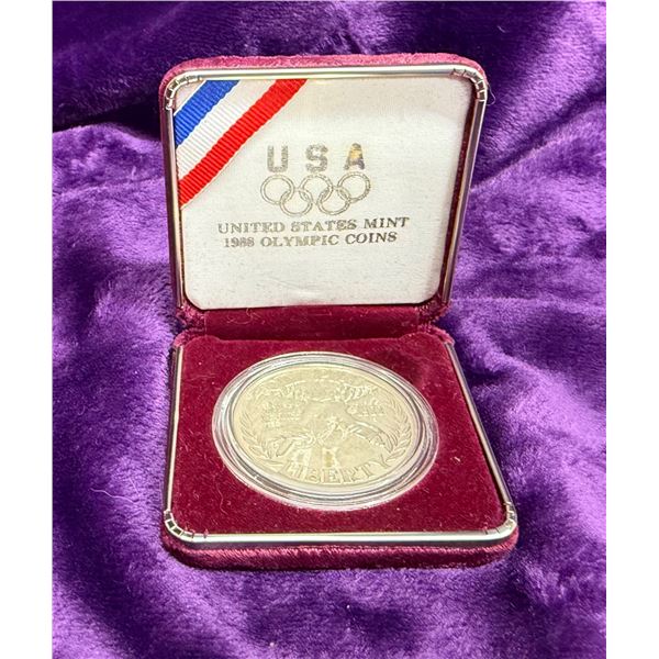 SILVER DOLLAR - UNCIRCULATED