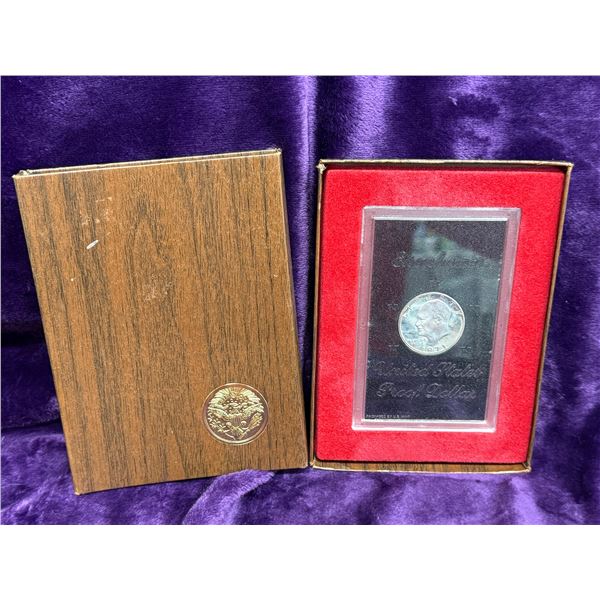 SILVER DOLLAR - UNCIRCULATED
