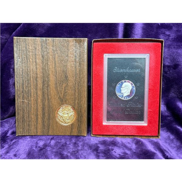 SILVER DOLLAR - UNCIRCULATED