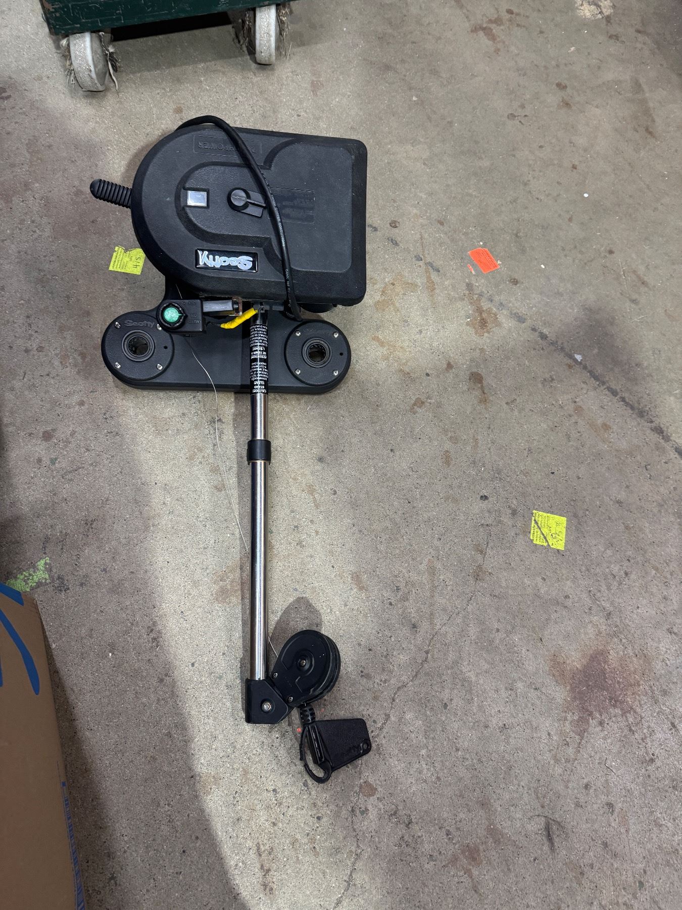 Scotty electric downrigger