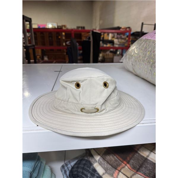 Tilly hat size 7 1/4