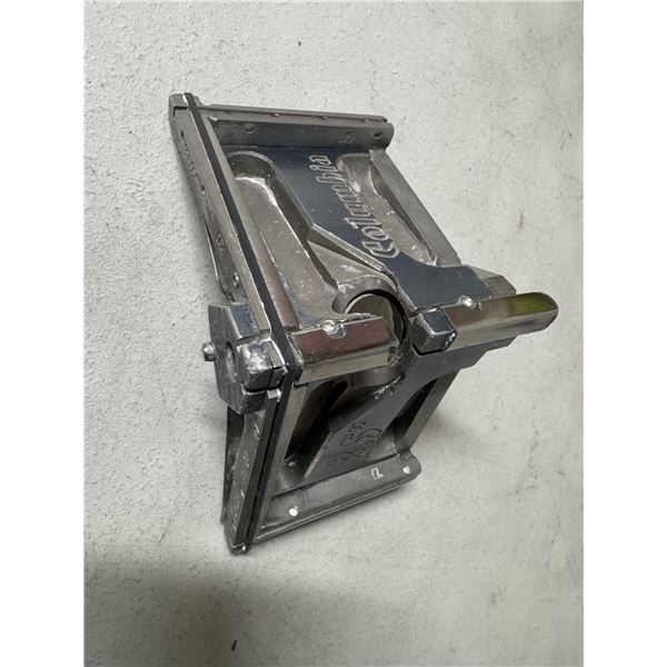 Columbia   3.5 inch angle head