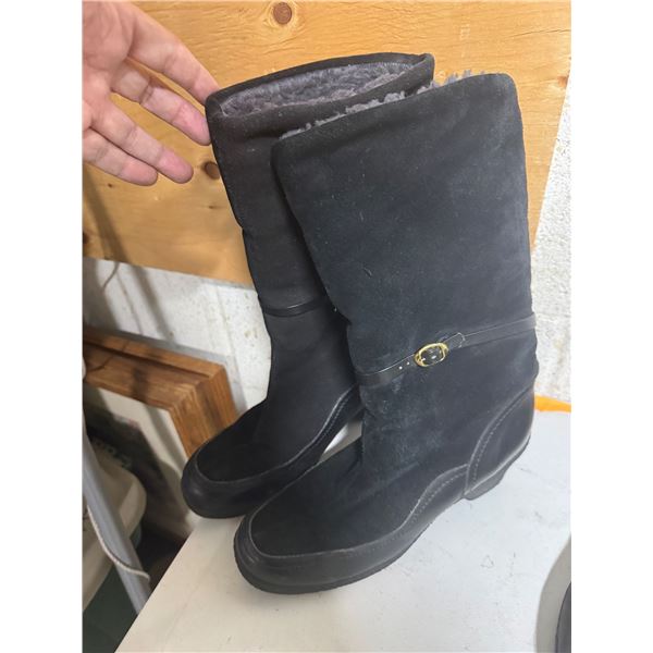 Boots size 9,