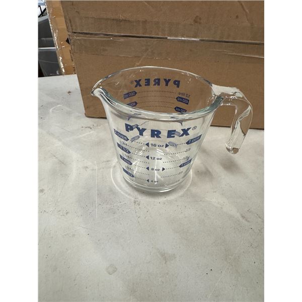 Glass Pyrex measuring cup