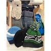 Image 1 : Toques and mitts