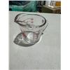 Image 2 : Fire king glass measuring cup