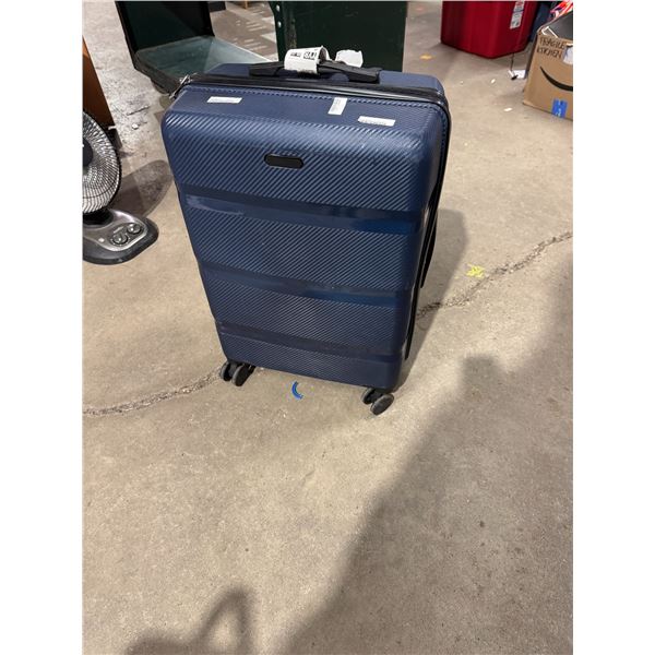 4 wheeled suitcase
