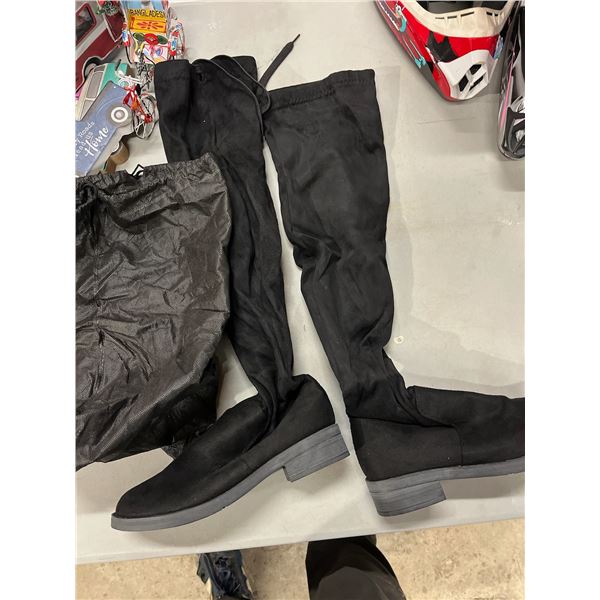 Size 42 Knee High Boots -- New w/ Bag