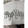 Image 1 : Flower metal hanger