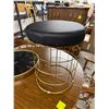 Image 1 : Stool