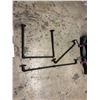 Image 1 : Metal towel rack