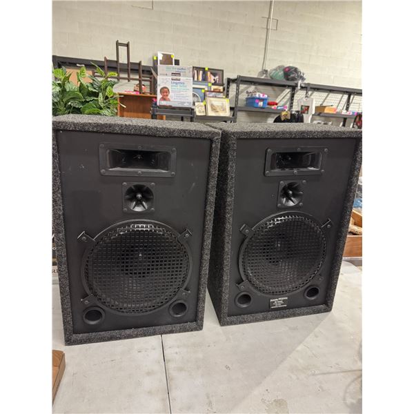 Acoustic response M – 1440 studio monitor 250 W professional loudspeakers sound great