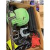 Image 1 : Knee pads, tool holder, hooks, work gloves
