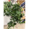 Image 1 : Artificial plant