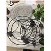 Image 1 : Plant rollers and trays