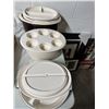 Image 1 : Kitchen items