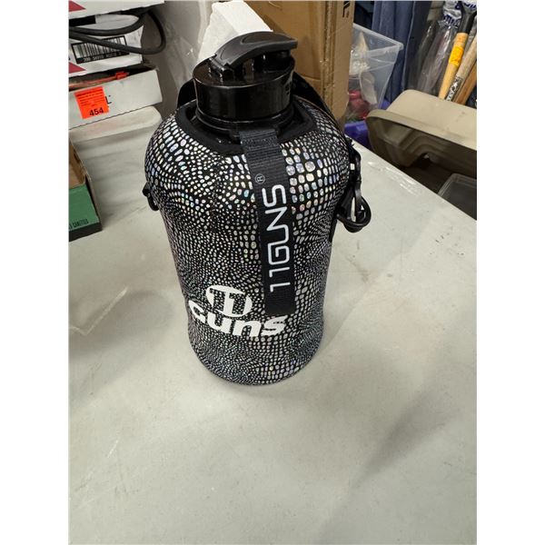 Water bottle