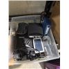 Image 1 : Assorted electronics