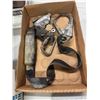 Image 1 : Safety item with clamps