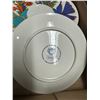 Image 2 : Colorful plates