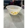 Image 1 : Fire King bowl