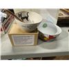 Image 1 : 2 cat bowls