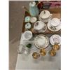 Image 1 : Tea cups, and other
