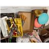 Image 1 : Kitchen items