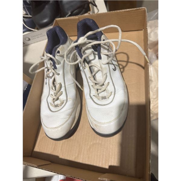Nike size 10 shoes