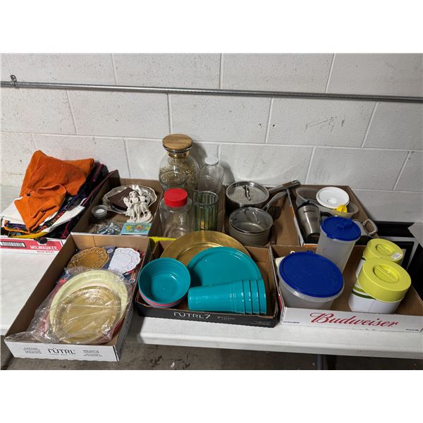 Assorted kitchen lot