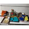 Image 1 : Assorted kitchen lot
