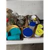 Image 2 : Assorted kitchen lot