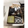 Image 2 : Temperature and humidity gauge Bogo game alarm, clock lamp, etc.