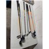 Image 1 : Assorted golf clubs