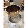 Image 2 : Large planter