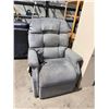 Image 1 : Power lift chair