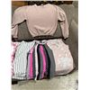 Image 2 : Small and medium clothing