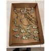 Image 1 : Drawer pulls