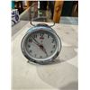Image 1 : Polaris vintage alarm clock working